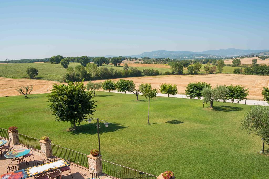 Agriturismo Il Tiro Castel del Piano エクステリア 写真